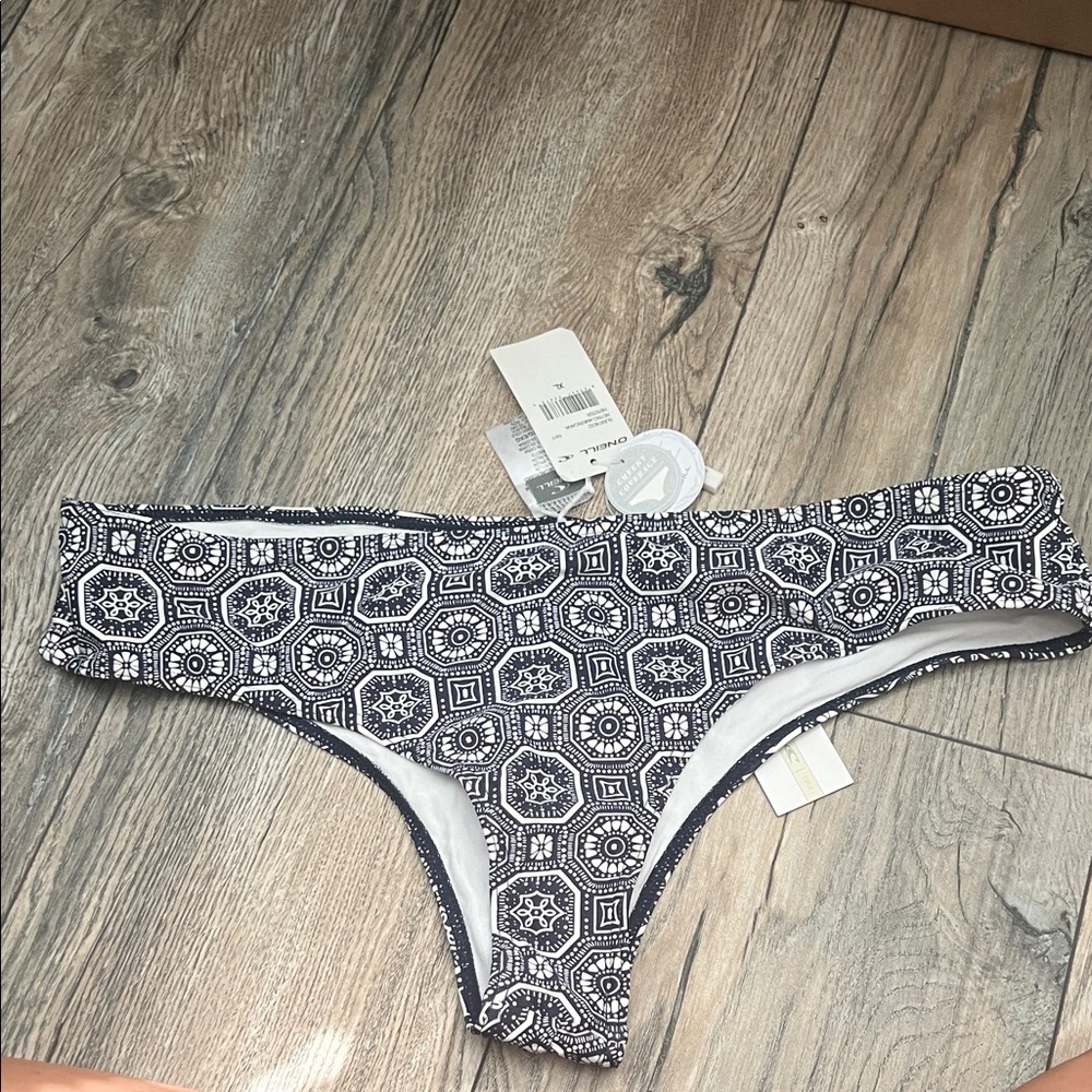 O'Neill Black and White Patterned Bikini Bottom